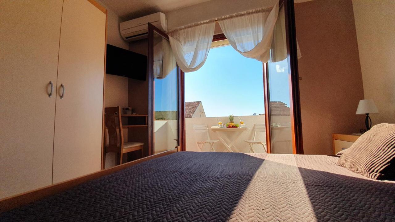 Apartments Sime Sukošan 외부 사진